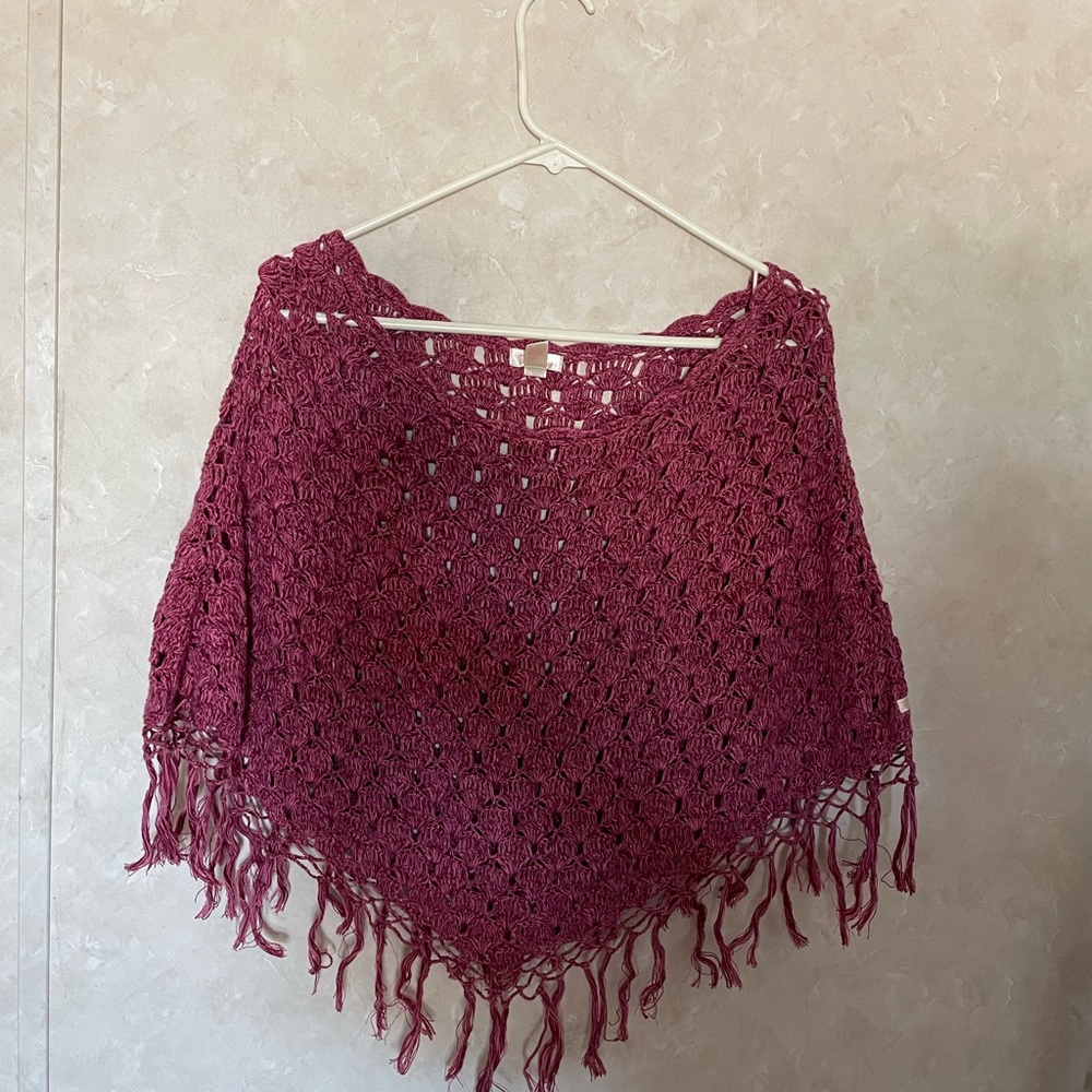🍂🍁🍂Hollister knit poncho